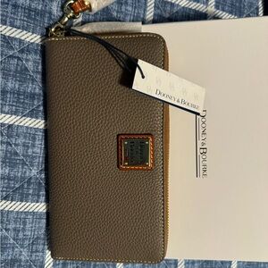 Dooney & Bourke Wristlet